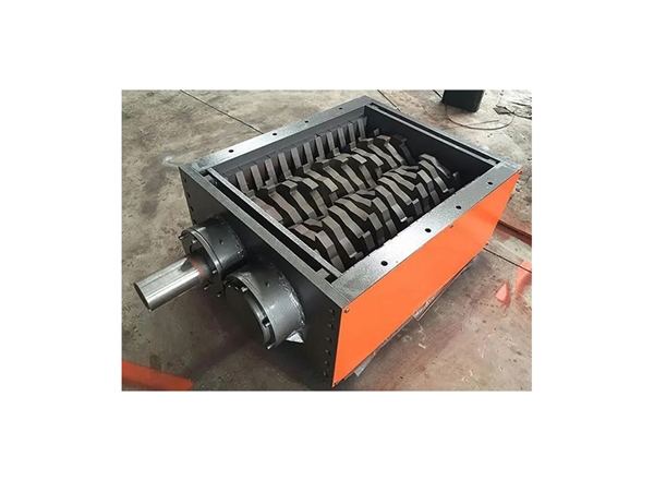 安徽大型撕碎機設(shè)備的清潔工作重要性與方法是什么